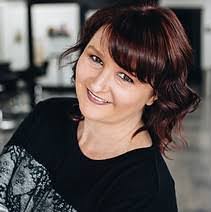 Carly Cobb's Instagram, Twitter & Facebook