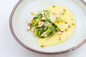 Polenta Rendang Mit Gebratenem Endiviensalat Und Rostzwiebelol Highfoodality Polenta Endiviensalat Endivie