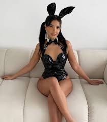 Arab Amira - Free pics, galleries & more at Babepedia