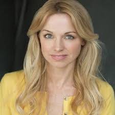 Sarah Manners's Instagram, Twitter & Facebook