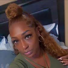 How much do Shiftkey workers make daily or weekly?