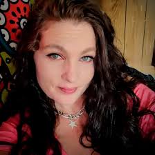 DROP A “YAS” IN THE COMMENTS IF YOU WANT THE L!NK TO PRESAVE THIS LIVE  ALBUM (INCLUDING THIS POEM + SONG) AND I WILL SEND IT TO YOU‼️🦠 KEEP  VALIDATING WOMENS STORIES