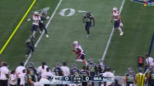 A.J. Brown makes his first catch as a New England Patriots receiver against Seattle