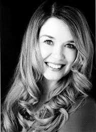 Phyllis Layman's Instagram, Twitter & Facebook