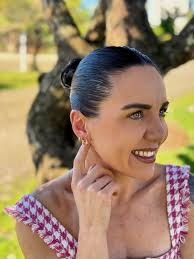 Larissa Escobar (@larissadescobar) • Instagram photos and videos