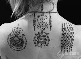 Ý nghĩa thật sự của hình xăm bùa thái lan , thai charm tattoo meaning. Hinh XÄƒm Bua May Máº¯n Thai Lan Nhá»¯ng Ä'iá»u Báº¡n ChÆ°a Biáº¿t Y NghÄ©a Hinh XÄƒm 5 Dong Thai Lan