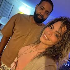 Sissy Suarez (@sissysuarez.twin)