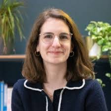 Theresa Heil's Instagram, Twitter & Facebook