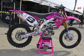 Black Bike Week Myrtle Beach 2020 Dates Pin De Kendon Industries Em Sports Capacetes Motocross Motocross Motos Femininas