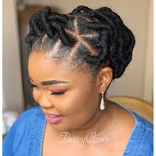 Versatile, lightweight, and stunning! Stylists: Fancyclaws.  @TaleniHairsrudio