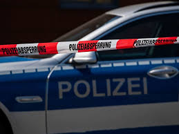 Der vorfall ereignete sich demnach gegen 10.30 uhr. Raububerfall In Neukolln Geldbote Schiesst Tater An Berlin De