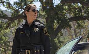 Чарли ханнэм, рон перлман, кэти сагал и др. 7x04 Poor Little Lambs Althea Jarry Sons Of Anarchy 37600085 1280 776 Craveyoutv Tv Show Recaps Reviews Spoilers Interviews