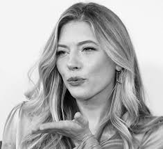 Presence, beauty and glamor Katheryn Winnick 💚💚💚💚💙💙💙♥️