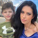 Kristy Seibert's Instagram, Twitter & Facebook