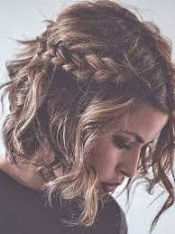 Coiffure Couronne Fleurs Mariage Carre Plongeant Recherche Google Cheveux Courts Coiffure Mariage Carre Plongeant Coiffure Mariage Carre