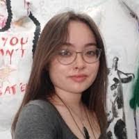 Cara Cantwell's Instagram, Twitter & Facebook