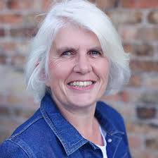 Ruth Sampson,Actress And voiceover Artist