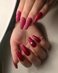 Official nail supply store of crystal nails brand. Coffin Red And Gold Acrylic Nails Nail And Manicure Trends
