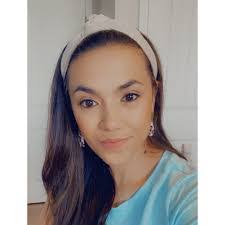 Jennifer Neathery's Instagram, Twitter & Facebook