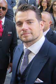 His mother, marianne (dalgliesh), a housewife, was also born on jersey. Henry Cavill Eingeschuchtert Von Neuer Freundin