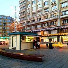 Friterie préférée des belges selon le très sérieux fritomètre 2015, frit flagey a la particularité d'être installée sur une place où se déroule un marché tous les dimanches. Frit Flagey Ixelles Elsene Speisekarte Preise Restaurant Bewertungen Facebook