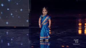 Bastano 10 gocce d'acqua che s'inseriscono con una siringa nell'apposito bollitore e pochi granelli di caffè macinato. Lo Show Dei Record La Puntata Del 20 Settembre 2012 Parte Alle 22 Lucio Presta Stuzzica Antonio Ricci Tvblog