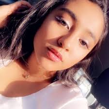 Chloe Bautista (@chloeebaautista)