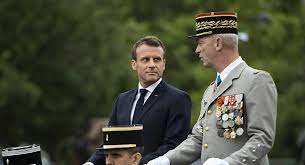 The chief of staff of the armed forces, general françois lecointre, in office for four years, will step down and be replaced by the current chief of staff of the army, general thierry burkhard, the elysee said on sunday. Le General Lecointre Quitte Son Poste Au Commandement Des Armees Sputnik France