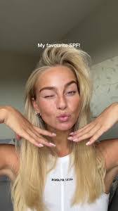 Amanda Heinz's Instagram, Twitter & Facebook