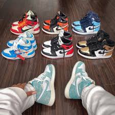 Air Jordan 1 Low Black White Cactus Flower Sherlina On Instagram Giveaway I Ve Partnered With Stadium Goods To Give Away 1000 Credit For In 2020 Fashion Shoes Sneakers Sneakers Fashion Jordan Shoes Girls