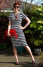 Black And White Striped Dress With Red Shoes Bold Stripes Over 40 Striped Dress Outfit White Striped Dress Outfit White Striped Dress
