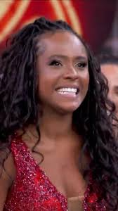 NOSSO CRISTALZINHO 🤏🥹 Duda Santos agradecendo a participação na  #DançaDosFamosos 💖 Que trajetória incrível!! #Domingão