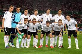 Au cours d'une finale pleine de suspens. Mondial 2014 Les 23 Selectionnes Allemands Haiti Tempo