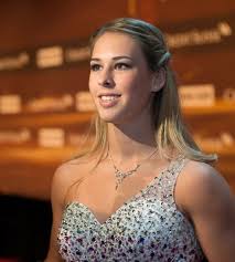 Giulia steingruber (born 24 march 1994) is a swiss artistic gymnast. Swiss Sports Awards 2014