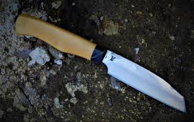 Hocho Office Lame De 10 5 Forgee En Xc 75 Avec Trempe Selective Disponible Garde En Corne De Buffle Noir Et Manche En Buis Hocho Kitchen Knives Kitchen Knife