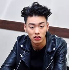 아이언 골렘은 마을 사람들을 보호하는 강력한 몹이다. 1i0yxdwvlwjkzm