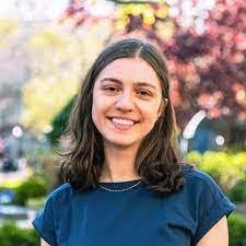 Daria Manea's Instagram, Twitter & Facebook