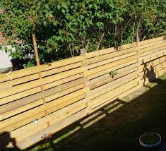 Many pickets are 5.5 inches wide and a common gap is 1/2 an inch. Can I Expect Any Problems Sagging If I Build My Fence With 6 X8 Panels Like This Home Improvement Stack Exchange