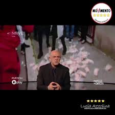 «in queste settimane dette tante falsità e corbellerie». Lucia Azzolina Crozza Sul Pd Comunisti Da Terrazza Facebook