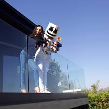 Selena gomez & marshmello wolves: Selena Gomez X Marshmello Promotional Shoot For Wolves 2017 Celebmafia