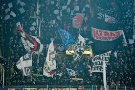 Ultras von eintracht frankfurt rufen plattform für hilfesuchende vereine ins leben darüber hinaus werden schon bestehende aktionen aufgelistet, wie beispielsweise die plattform ineintracht. 2 341 Ultras Fans Photos Free Royalty Free Stock Photos From Dreamstime