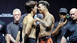 Mae se asuta com apica do filhoa mãe conta que assim que a bebê nasceu, todos no hospital ficaram fascinados com o tama… Austin Mcbroom Vs Bryce Hall Bryce Hall Vs Austin Mcbroom Whose Net Worth Is Higher