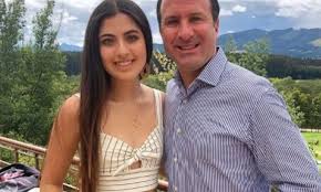 FOTOS. "Dios no va a soltar tú mano": Hija de Felipe Arias habló de la  difícil situación de su padre | Minuto30