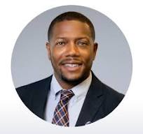 How to Take Amazing LinkedIn Headshots That Stand Out