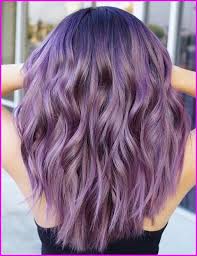 65 Awesome Purple Hair Color Ideas Purple Hair Color Ideas Are In Right Now And What Coloracion De Cabello Ideas De Cabello Tenido Tinte Para Cabello Rizado