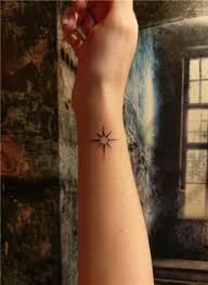 44 New Ideas Tattoo Small Star Mom Star Tattoos Small Star Tattoos North Star Tattoos