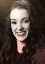 Laura Marr's Instagram, Twitter & Facebook