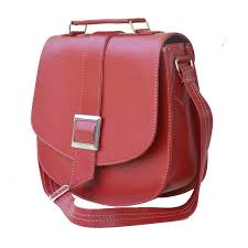 Sepertinya tidak ada wanita yang mau penampilannya terlihat murahan. Tas Sekolah Pasar Tas Online