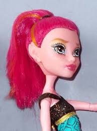 Calaminthes Clawdeen & Fashiondoll Friends: REVIEW: Budget Basic Gigi Grant