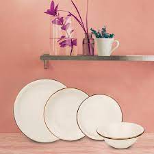 6 adet = 14 cm kase 6 adet = 19 cm pasta tabağı 6 adet = 19 cm çukur tabak 6 adet = 24 cm servis tabağı özellikleri: Emsan Pera 24 Parca 6 Kisilik Yemek Takimi Krem Emsan